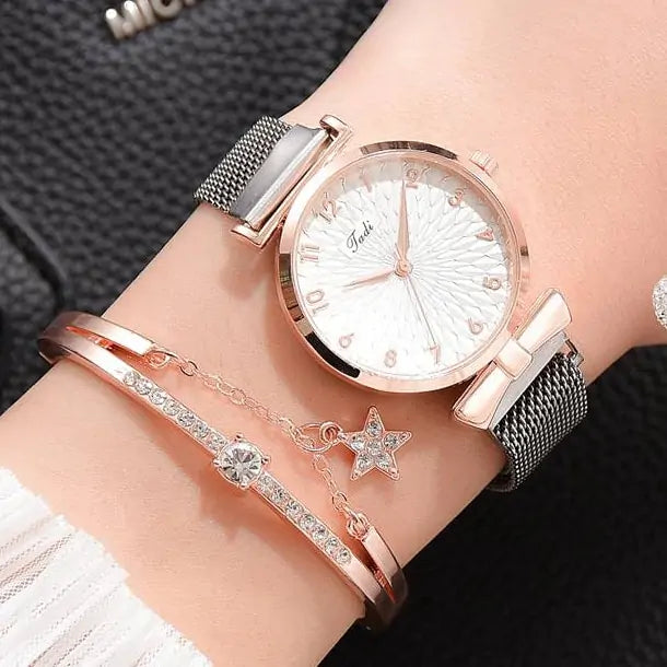 Luxury Magnetic Quartz Bracelet Watches - Divine Beauty Care